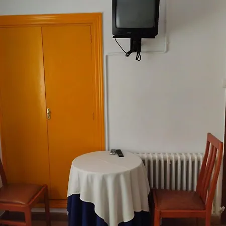 Restaurante Moderno Pensión *